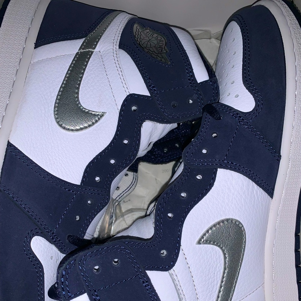AIR JORDAN 1 HIGH OG CO JP MEN'S WHITE / NAVY-METALLIC